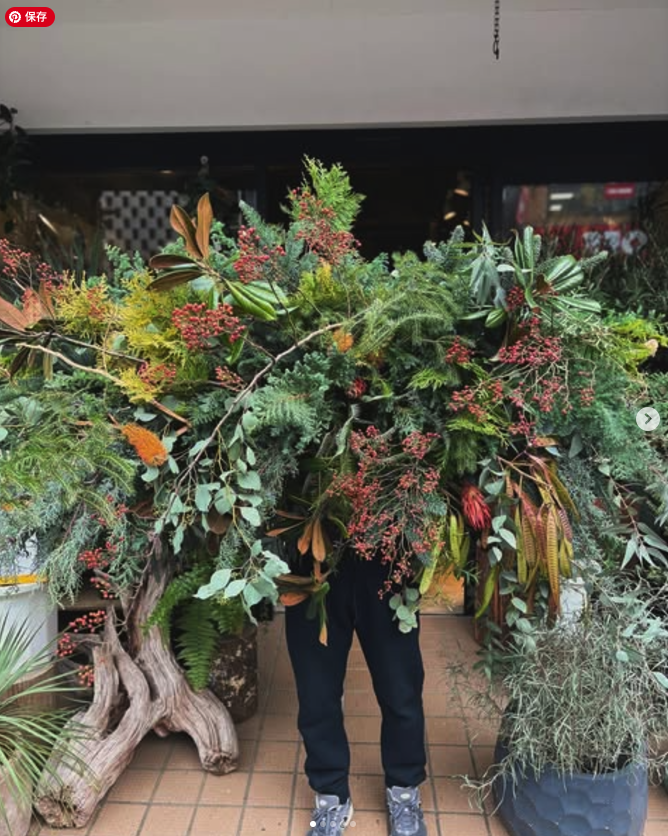 Very long swags & wreath‼️ — Trump Flowers